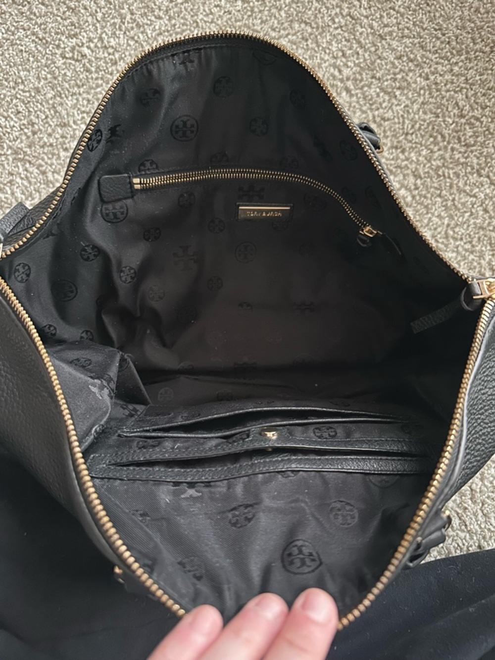 Tory Burch Black Pebbled Leather Zip-Top Tote - Picture 3 of 4